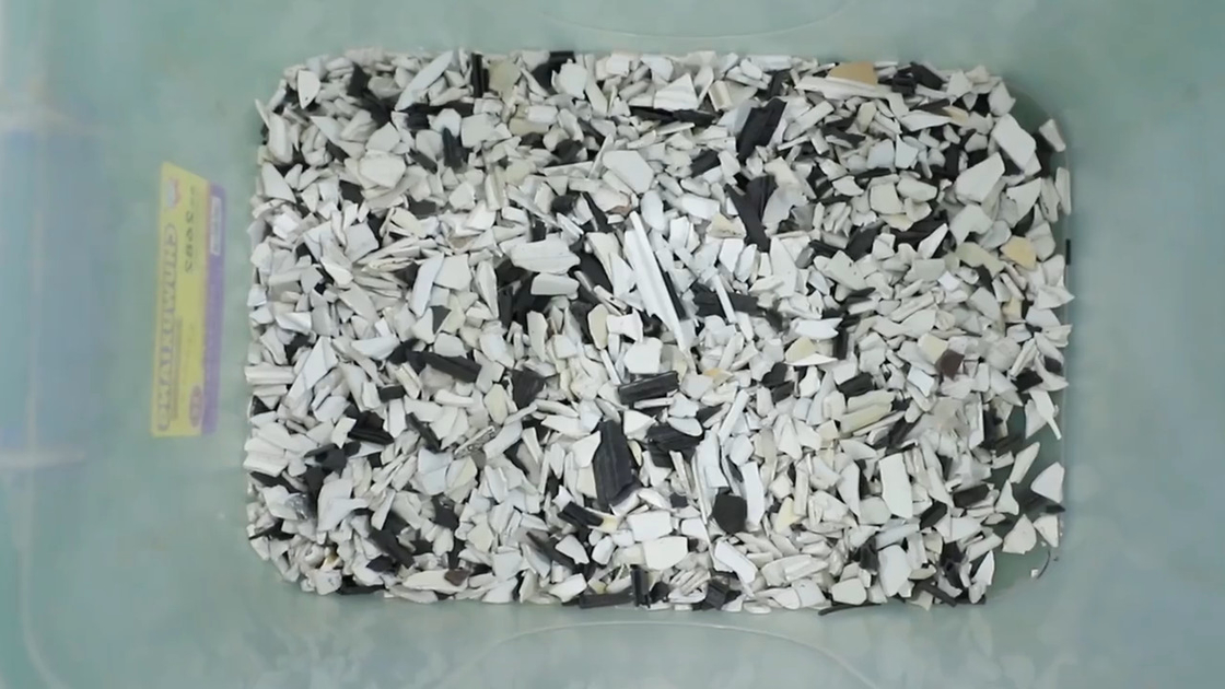 Macchina del selezionatore di colore del CCD del fiocco della bottiglia dell'ANIMALE DOMESTICO dell'ABS per il riciclaggio di plastica residuo