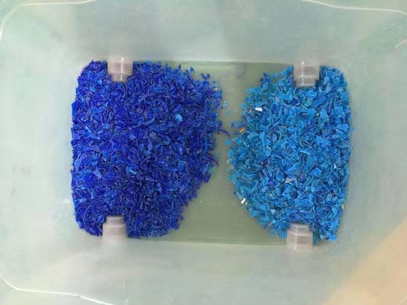 Colore di plastica che ordina l'ANIMALE DOMESTICO della lavatrice che beve riciclaggio di plastica