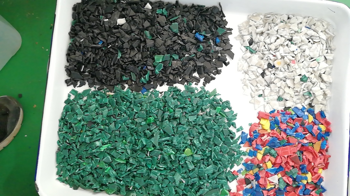 Macchina per la selezione dei colori di plastica Nir Macchina per la selezione dei colori di pellet di plastica PCB con fotocamera CCD e luce a led