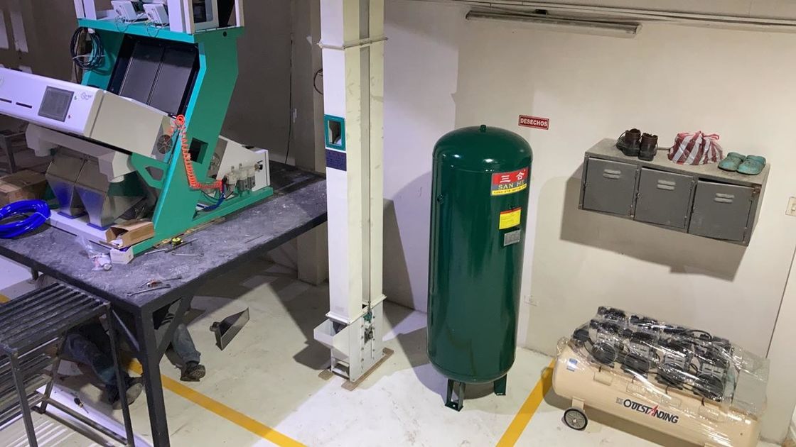 Tipo cintura Wenyao Bottiglie di plastica intera tappi Color Sorting Machine