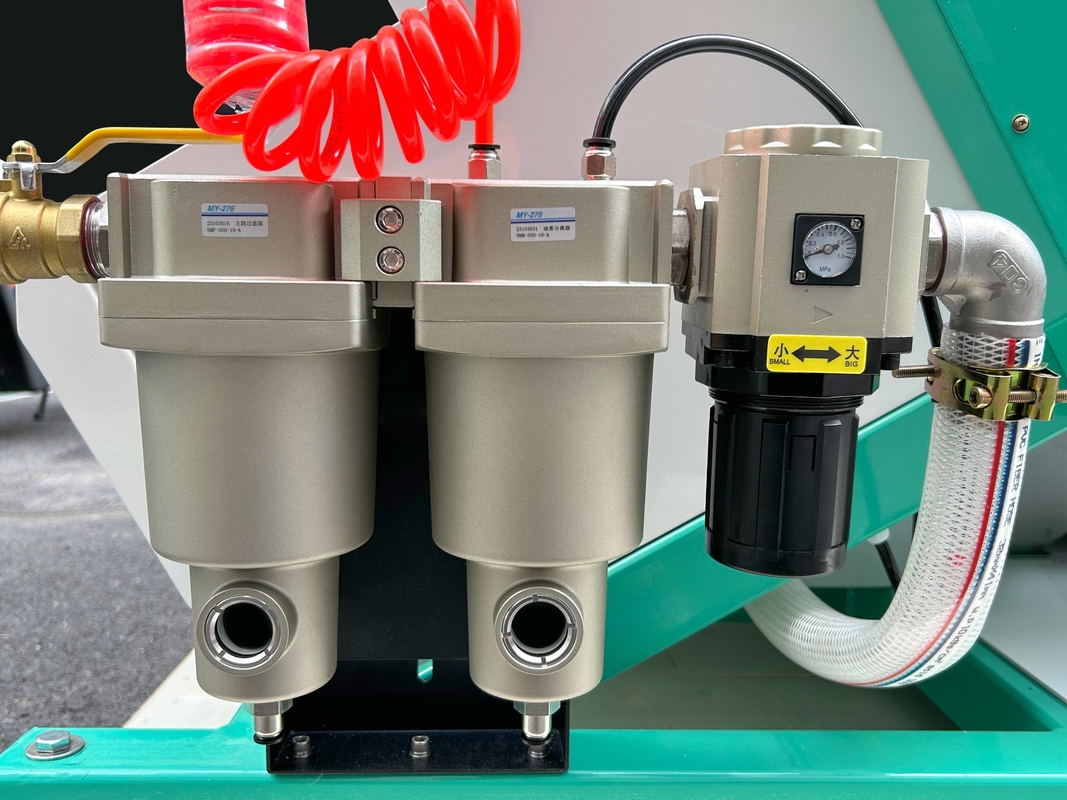 10 T/H Macchine per la classificazione del colore del mais Macchine per la classificazione e la pulizia del colore del mais