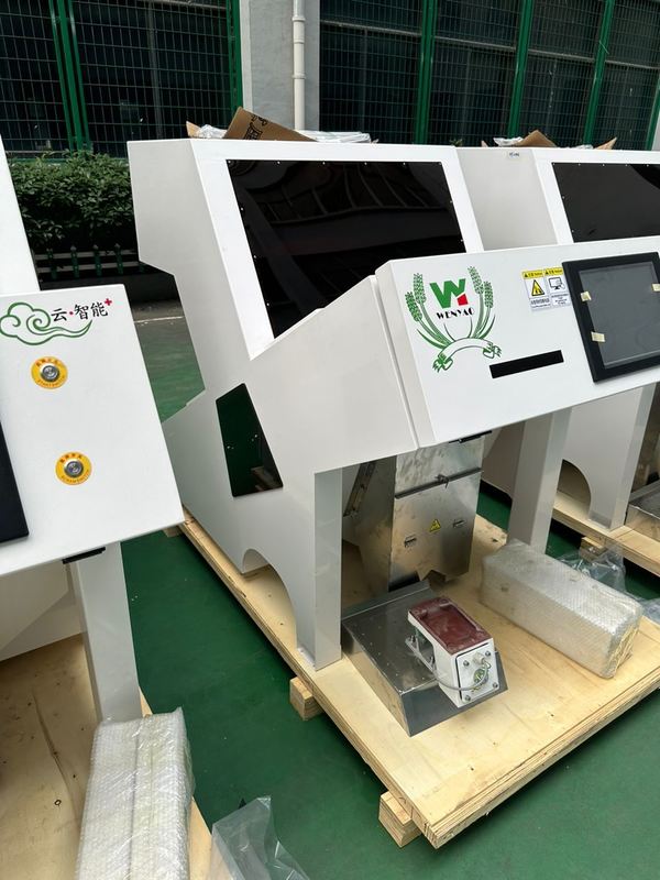 Macchina per la classificazione del colore di nocciole 64 canali Macchina per la classificazione del colore del riso e dei chicchi di caffè