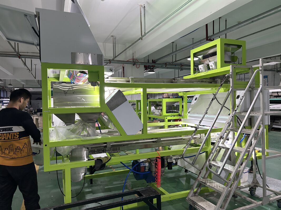 Selezionatrice di Colore Wenyao Industriale ad Alta Precisione per Plastica Riciclata, Metallo, Plastica, PVC, PET in Scaglie con Controllo Remoto WIFI