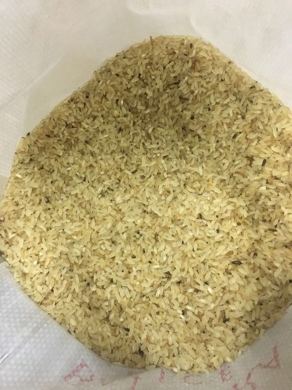 Macchina di Wenyao Parboiled Rice Color Sorter per la separazione del riso nero nella riseria dell'Indonesia