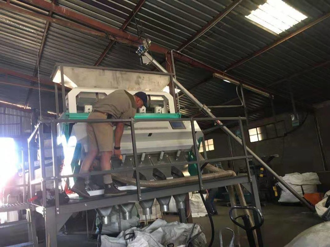 Macchina multifunzionale del selezionatore di colore del sale 6-6SXZ-320 per sale scuro che ordina con il compressore d'aria e la cassa d'aria
