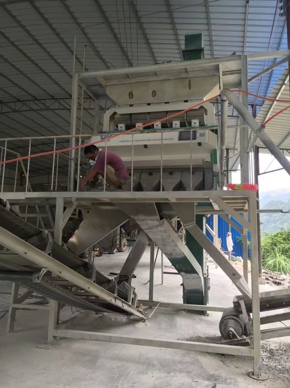 Macchina multifunzionale del selezionatore di colore del sale 6-6SXZ-320 per sale scuro che ordina con il compressore d'aria e la cassa d'aria