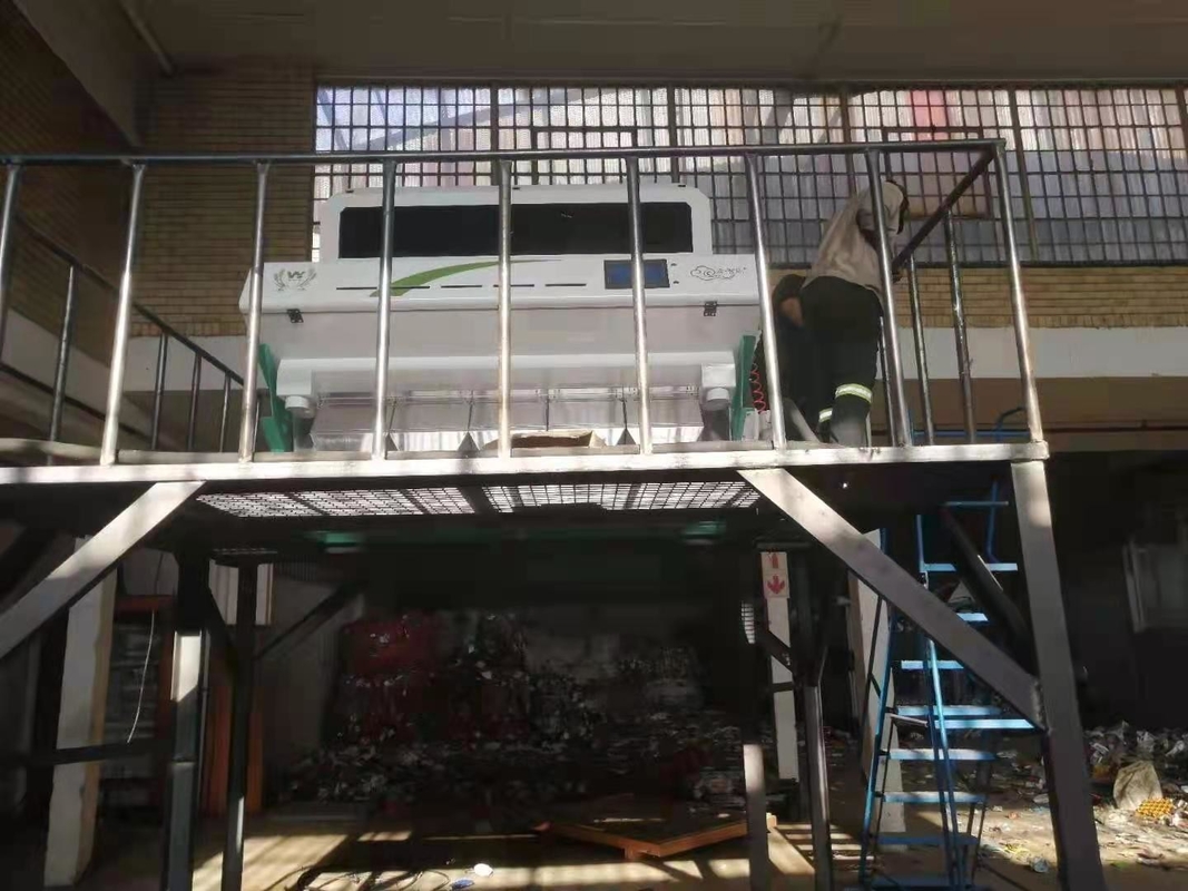 Macchina del selezionatore di colore del riso sbramato per la separazione del riso cattivo di qualità